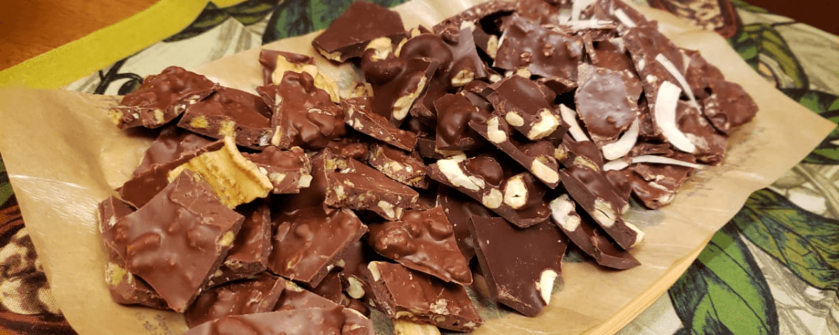 Barra de chocolate da chocolateria da Dengo Chocolates