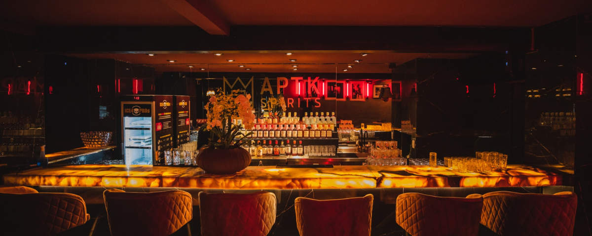 Ao estilo speakeasy: 10 bares secretos para conhecer em São Paulo