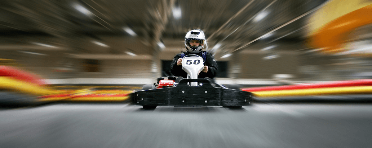 Quanto custa uma corrida de kart indoor?