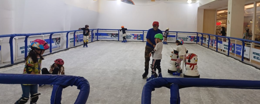 Patinação no gelo em SP: onde praticar! - Visite São Paulo