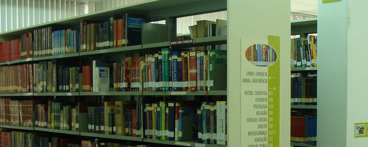 Doação de livros na Biblioteca Unesp ICT.