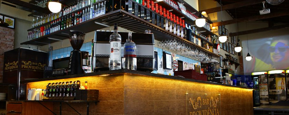 O Bar da Providência é um local com drinks e comidas deliciosas e que toca MPB em São Paulo. 