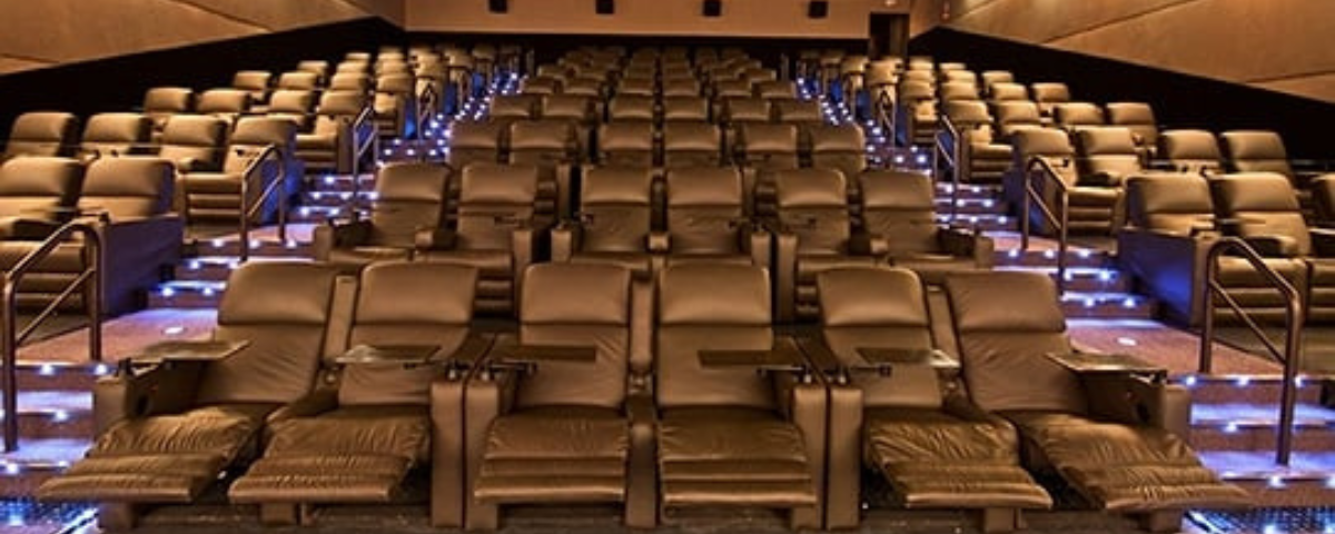 Mais uma opção de cinema em SP, a sala do Cinemark no Shopping Cidade Jardim tem poltronas reclináveis e muito confortáveis. 