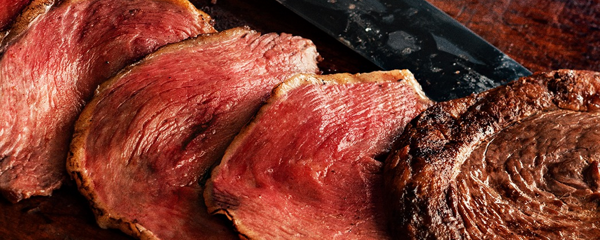 O rodízio em SP da Fogo de Chão é famoso pelas carnes suculentas e de alta qualidade. 