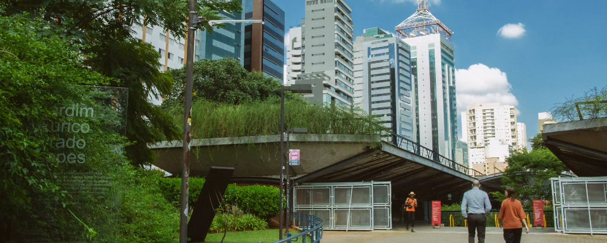 Entrada do Centro Cultural São Paulo, um ótimo local para aproveitar no feriado de Dia do Trabalho. 