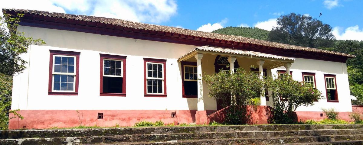 Casarão antigo no município de de Monteiro Lobato, perfeito para visitar no inverno 2024. 