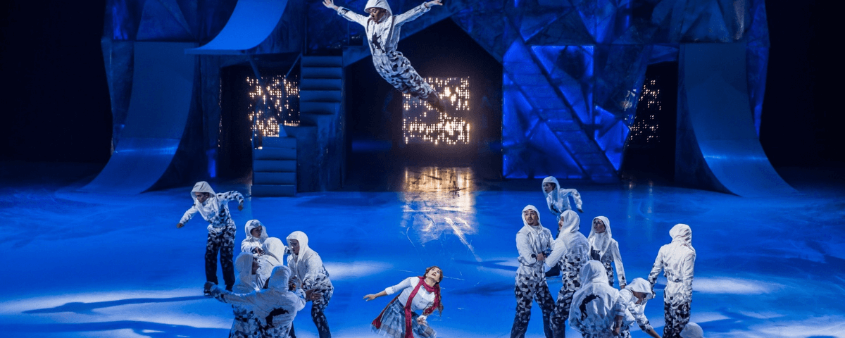 Apresentação no gelo do Cirque du Soleil. 