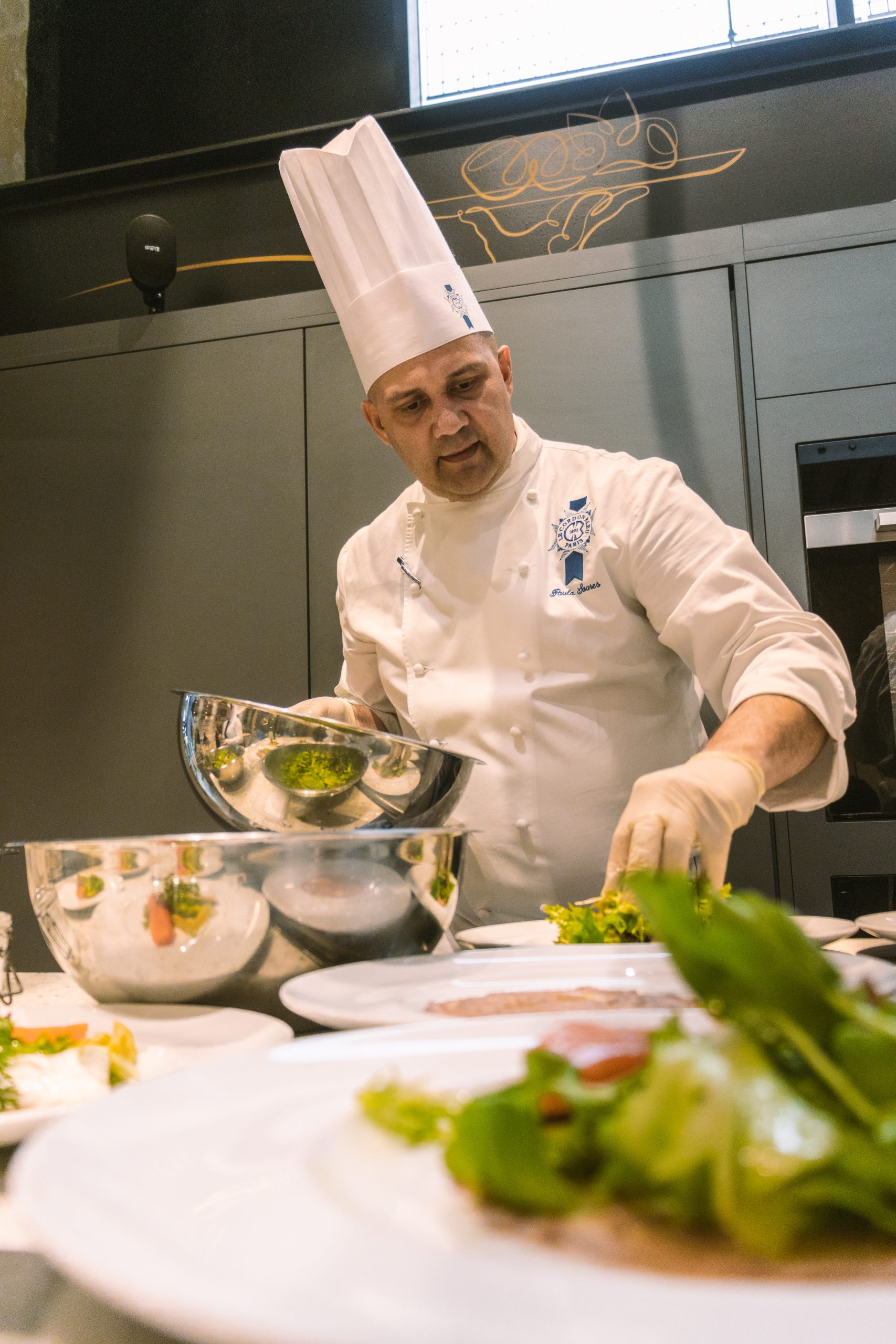 Le Cordon Bleu homenageia Julia Child com jantar especial