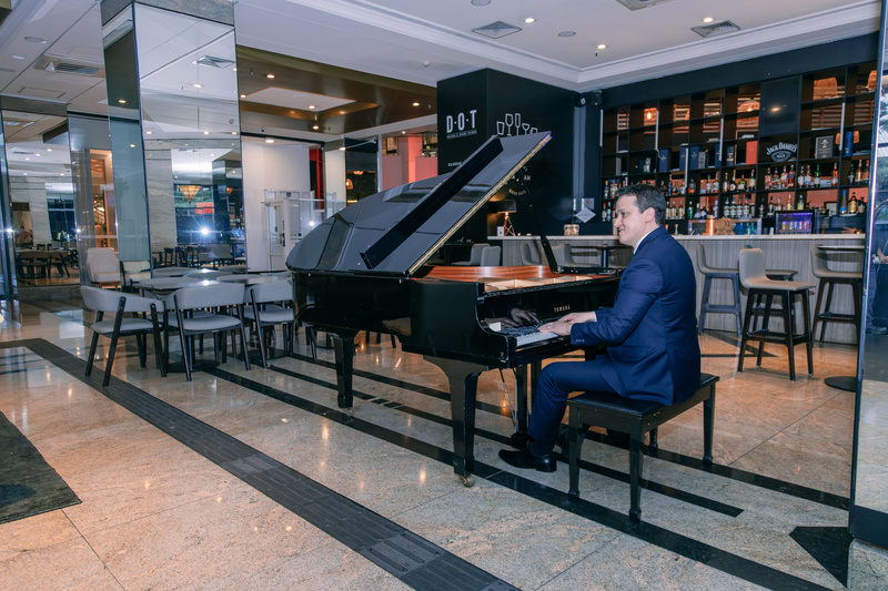 Sheraton aposta na música ao vivo para animar os happy hours no hotel