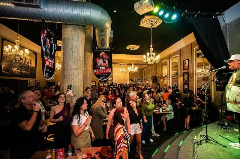 Dia dos Pais entre samba e sabores no Bar Brahma Centro